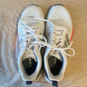 Adidas Reponse Sneakers